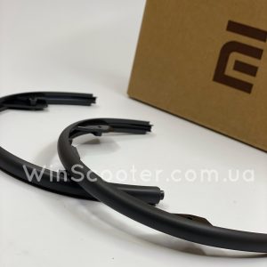 Пластиковый передний бампер на Xiaomi Mijia Scooter M365 (оригинал)